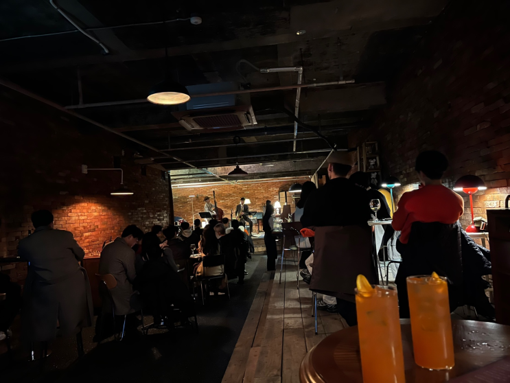  송파 분위기 좋은 맛집/술집으로 유명한 송리단길 와인맛집 하우스 오브 브라운 재즈바 데이트코스로 추천