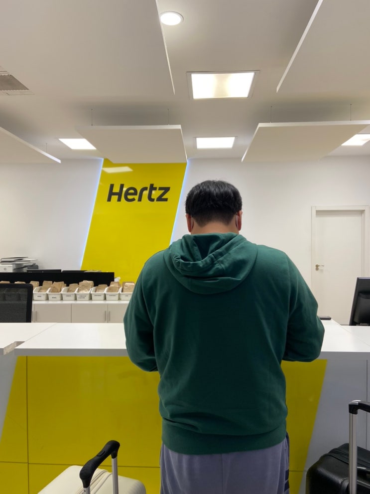  스페인 마요르카 공항에서 렌트카 허츠(Hertz) 이용 후기.