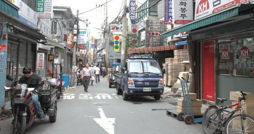 고급 문화속에 꽃피고 빛나는 인쇄의 반전