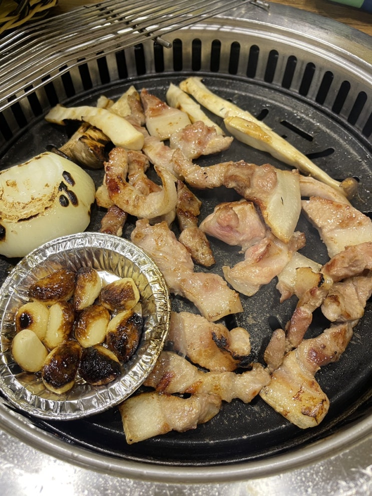  [전북 군산 맛집] 푸짐한 반찬 + 이성당 근처 특수부위 전문점 ‘군산생고기뒷고기’