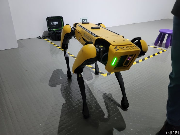 부산 실내 아이와 가볼 만한 곳 ㅣ 보스턴 다이나믹스 로봇 강아지가 있는 미래 모빌리티 전시 체험 국립 부산 과학관 방문기