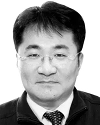 [경제직필] 재정지출이 정말 물가를 올릴까 - 나원준 경북대 교수 [경향신문]