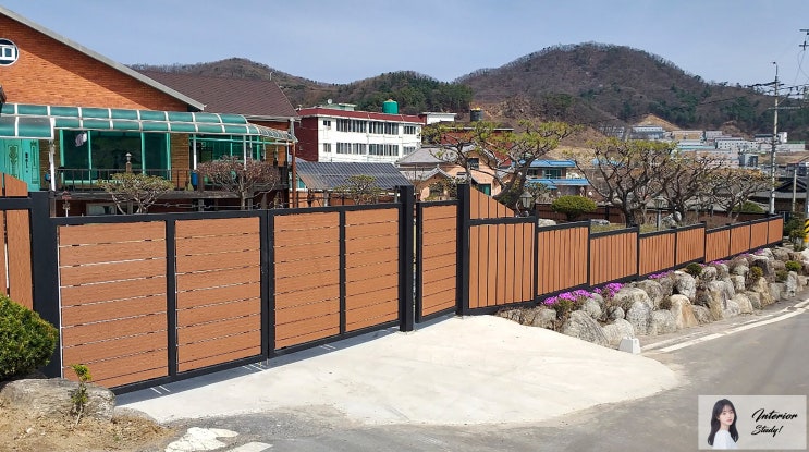  합성목재 데크 휀스 사용도 가능하네