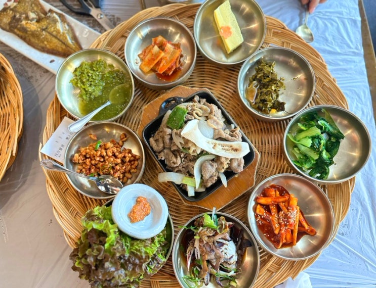 [경남 거창 여행 추천맛집 - 다우리밥상] 거창 수승대 맛집 한정식 돌솥밥 백숙 제육쌈밥 백반전문! 부모님 모시고 가기좋은 식당! 수승대 Y자형 출렁다리 근처 맛집