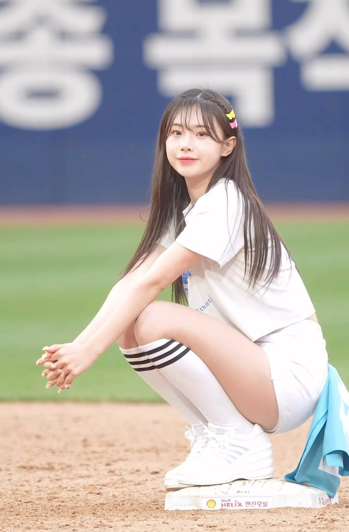 김나연 치어리더, 비키니 입고 대놓고 볼륨 몸매 과시 김나연 치어리더, 비키니 입고 대놓고 볼륨 몸매 과시
