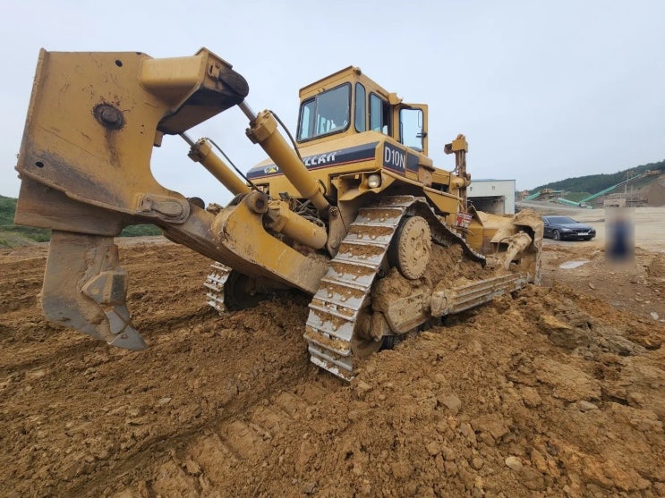 캐타필라 D10N 1996년식 1억1500만원 판매합니다. 캐타필라 D10N 1996년식 1억1500만원 판매합니다.