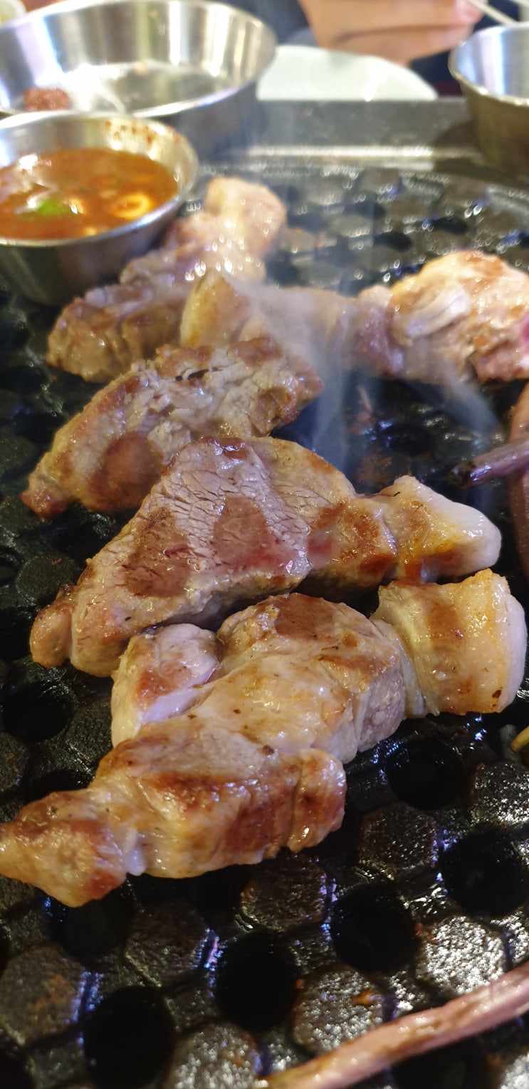  제주도 분위기 물씬 화곡동 고기집 제줏간 까치산점