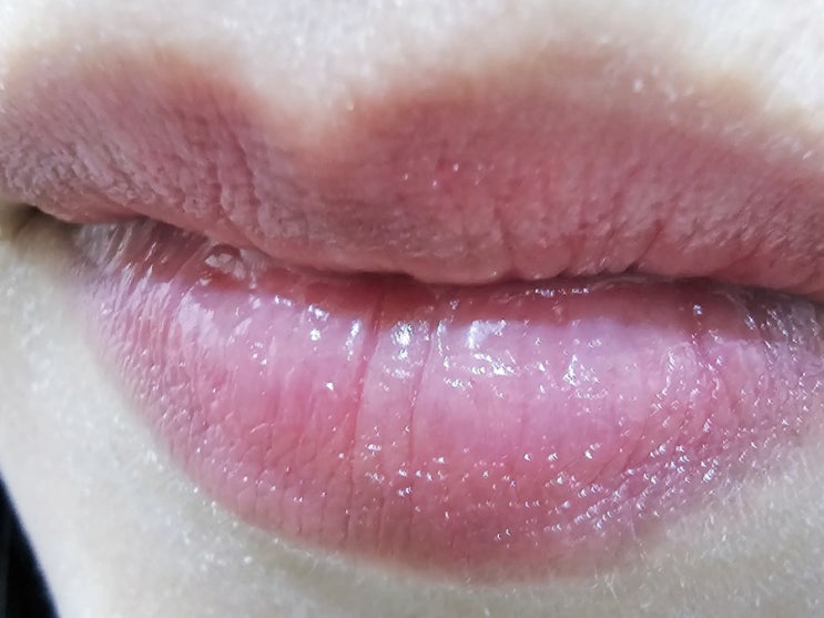  롯데마트 립밤 종류 알아볼까요? 멘소래담 립아이스 틴티드 컬러 레드 촉촉 매끈 후기는 덤!