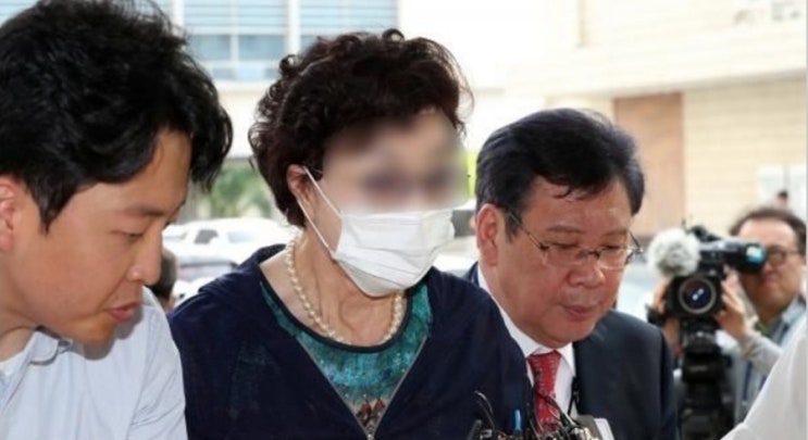 <실시간 핫이슈> 윤석열 대통령 장모 최은순씨, '잔고증명 위조' 징역 1년 확정.. 보석 '기각' <실시간 핫이슈> 윤석열 대통령 장모 최은순씨, '잔고증명 위조' 징역 1년 확정.. 보석 '기각'