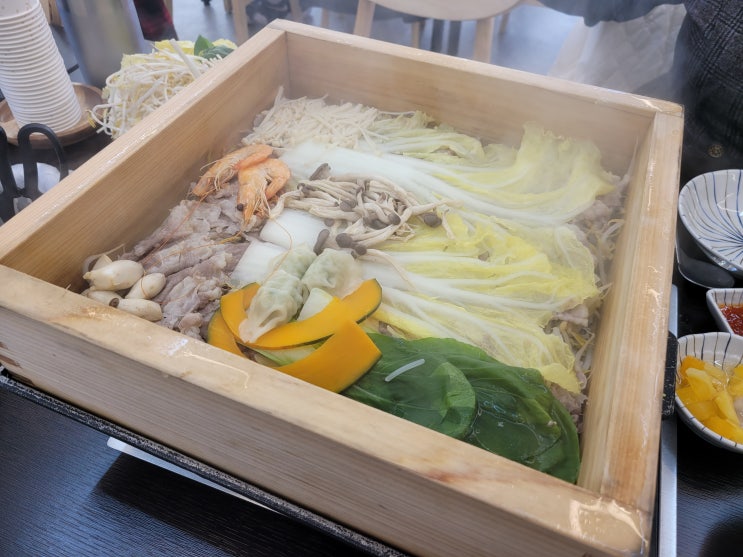 포항 양덕 편백찜 월남쌈 샤브 무한리필 편편집 포항 양덕 편백찜 월남쌈 샤브 무한리필 편편집
