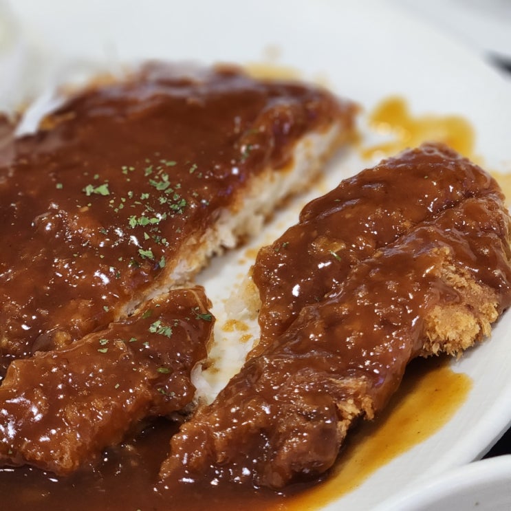  [국립과천과학관 맛집] 치즈 듬뿍 치즈돈가스! 푸드코트 '고메이플레이스'