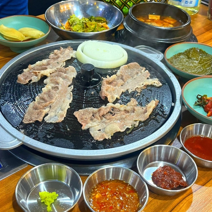  여의도 고기집으로 추천하는 여의도우삼겹집