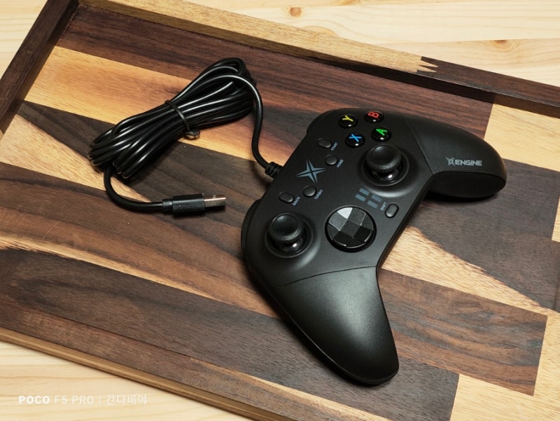 [사용기] JOYTRON XENGINE 조이트론 엑스엔진 PC 스팀 게임패드 닌텐도스위치 콘트롤러 사용기 : 네이버 블로그