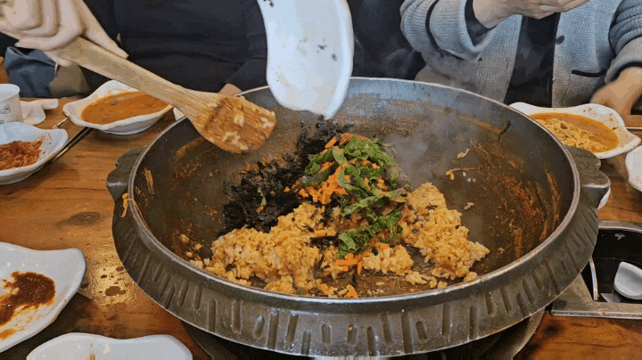  광주 상무지구 이바돔감자탕 화정점, 놀이방있어 가족모임 추천장소