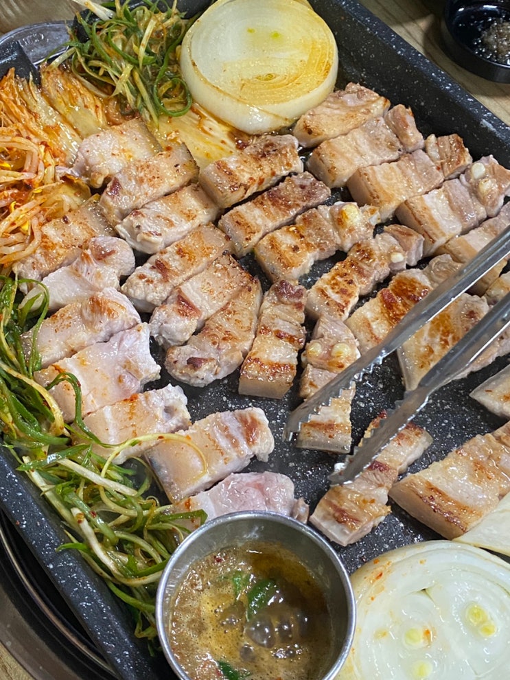  [제주/서귀포] 제주 올레시장 현지 맛집 흑돼지 놀이터 식육식당/올레시장 주차장 기념품 야시장