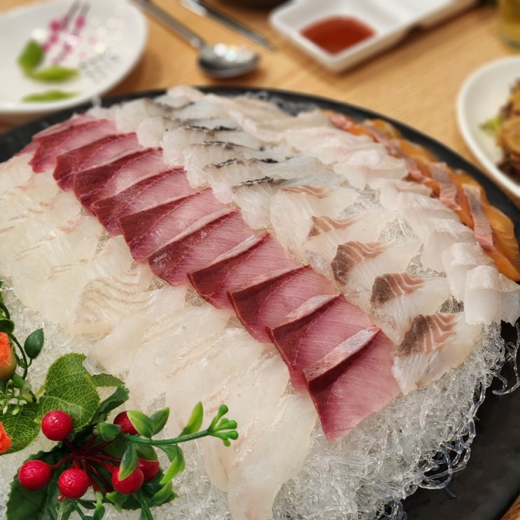  [수원 룸 횟집] 깔끔한 분위기만 좋았던 '아리랑수산' 솔직후기