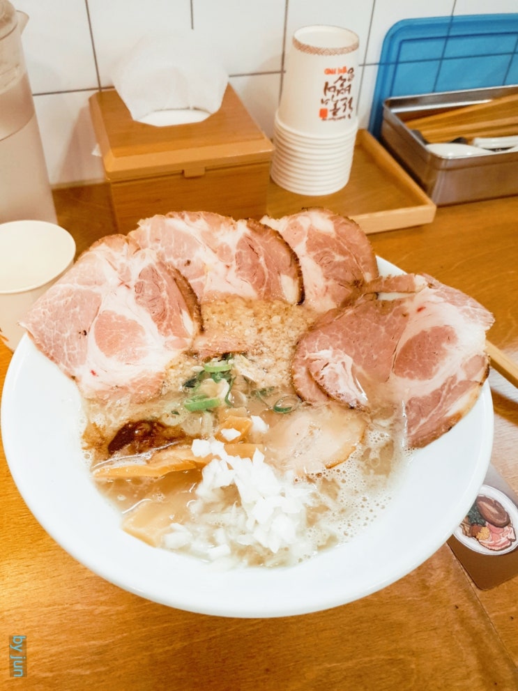  강남역 왓쇼이켄 - 시원한 국물이 일품인 교카이 돈코츠라멘