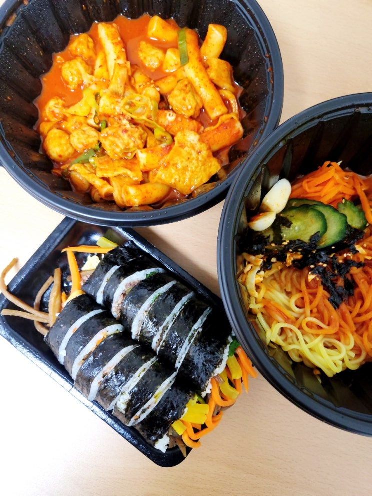 대전 봉명동 뭉탱이김밥 속재료 가득하고 다양한 김밥 & 분식 맛집