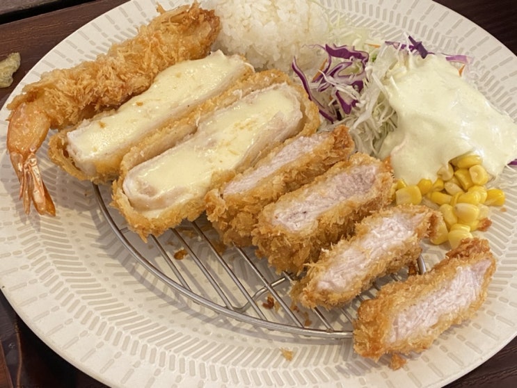  대전 둔산동 갤러리아 타임월드 점심 맛집 별달돈까스카페