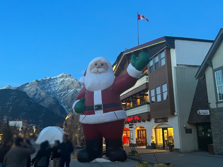  캐나다 밴프 Santa Claus Celebration of Lights 이벤트 다녀왔어요. 크리스마스 점등식
