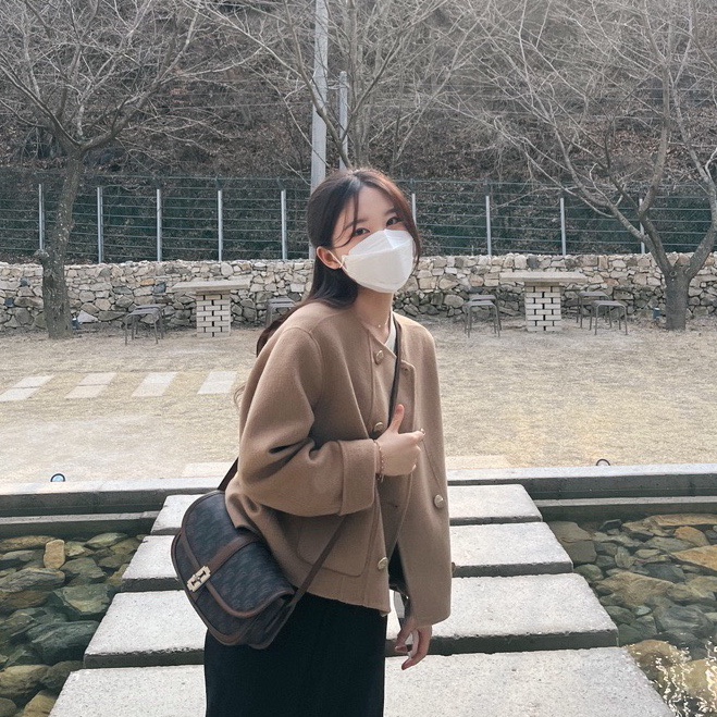  분크 투씨 와이드 새들백 스몰 후기 | 분크가방 착용샷 | 내돈내산