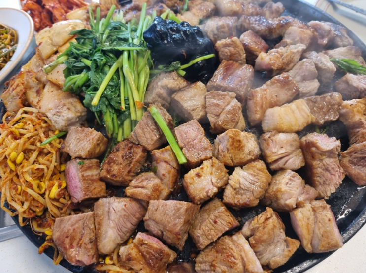  양재역 근처 삼겹살 고기 맛집 솥두껍! 가성비 좋은 서초동 고기집