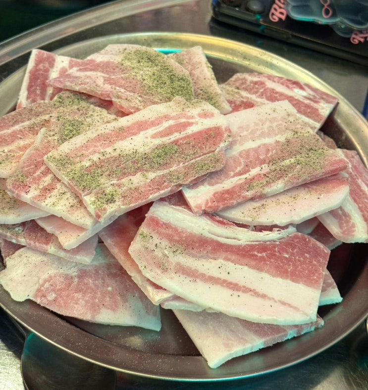  [수진 | 빙그레식당] 레트로 컨셉 냉삼맛집