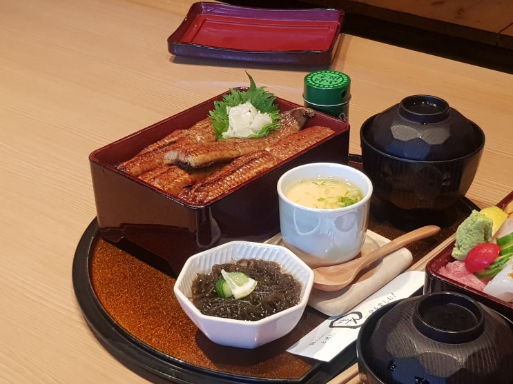  네이버에서 잘 모르는 오키나와 현지 가정식 스시 덮밥 장어 해산물 맛집! 아메리칸빌리지 위치