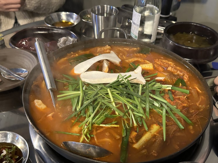  을지로3가 곱창전골맛집 을지작업장 내돈내산 솔직후기