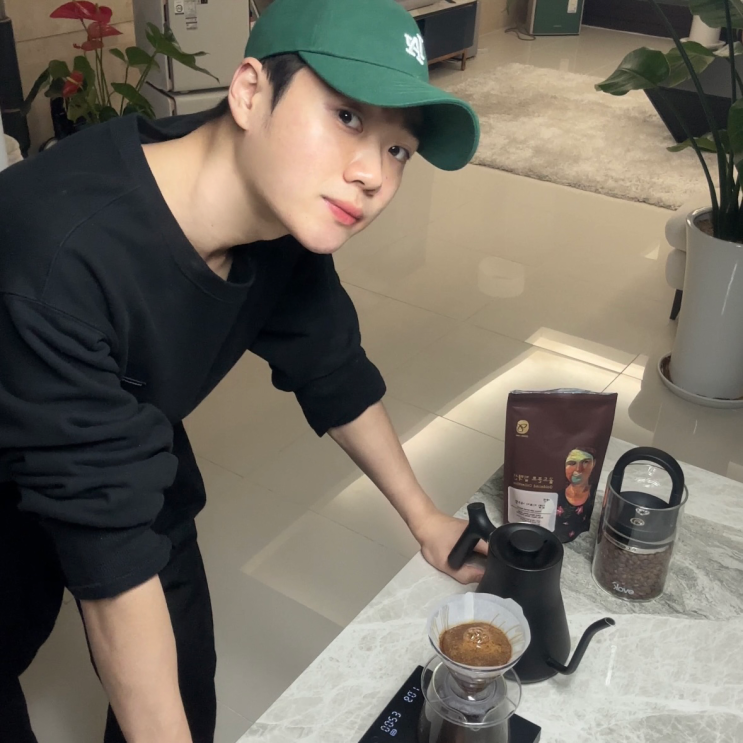  시나몬 향이 풍부한 원두 소개 - 커피 리브레