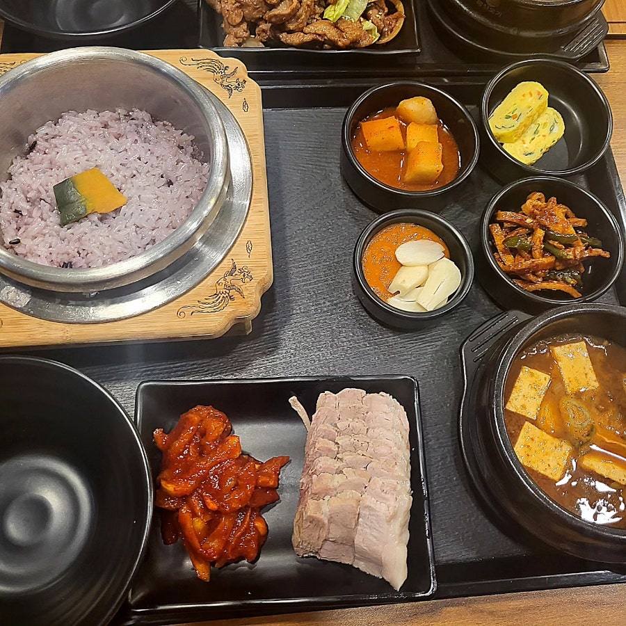 원할머니보쌈족발 영천동부점 사진 6