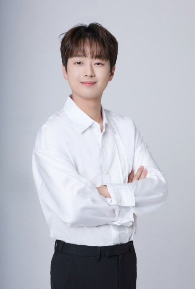 <연예가핫이슈> 이찬원, ‘불후의 명곡’ 떴다 하면 화제...‘영동 부르스’ 무대 100만뷰 돌파 <연예가핫이슈> 이찬원, ‘불후의 명곡’ 떴다 하면 화제...‘영동 부르스’ 무대 100만뷰 돌파