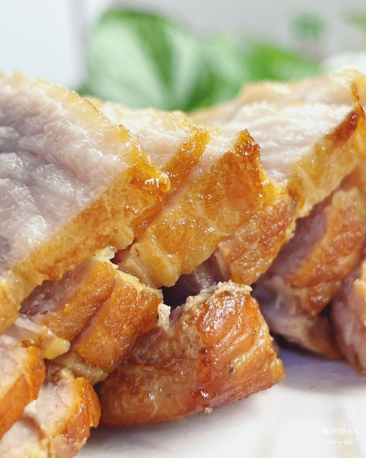  수육 맛있게 삶는법 김장수육 냄비에 삼겹살 앞다리살 돼지수육 2근 삶는시간