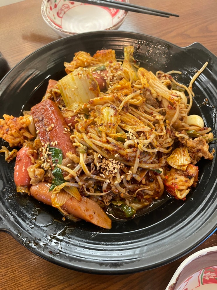  [수원 매산동 맛집] 중독성 강한 마라샹궈 먹고 후식으로 아이스크림 주 ‘마라홀릭 마라탕 수원역점’