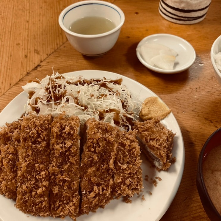  료고쿠역 맛집 이치카츠 료고쿠점 제대로 일본식 돈가츠