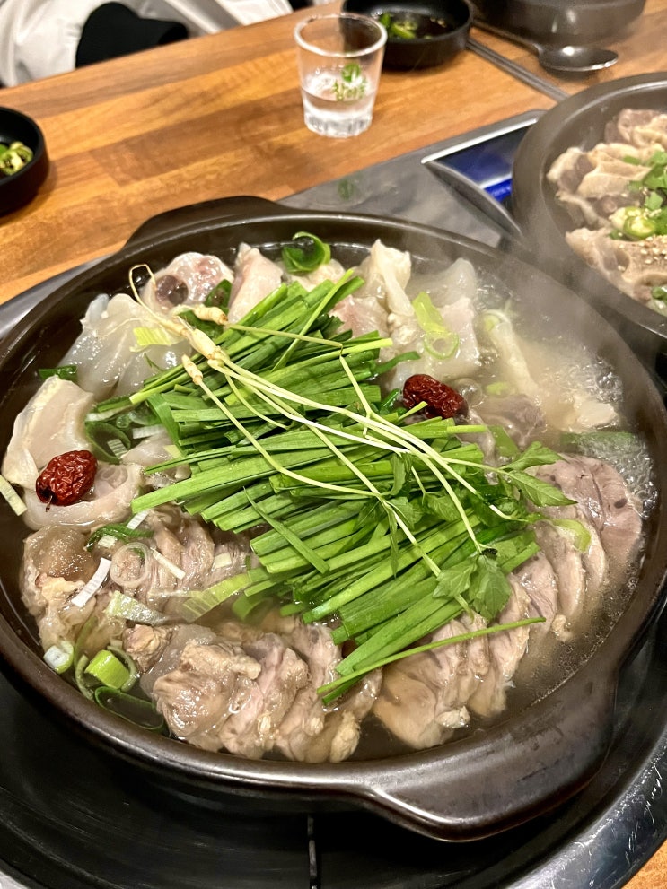 수육 맛집 "황해수육" 루원시티점, 육수조차 소주 안주인 이곳