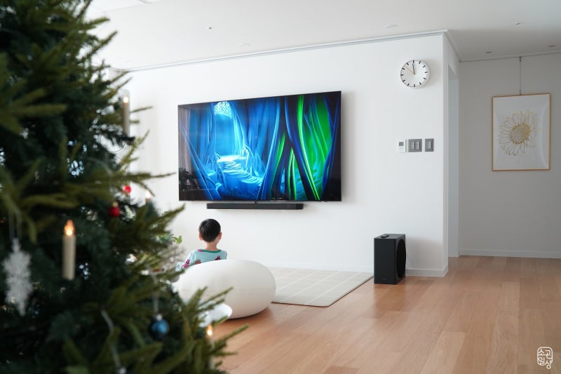삼성 사운드바 Q800C 85인치 벽걸이 TV 스피커 깔끔한 무선 홈시네마 인테리어 완성