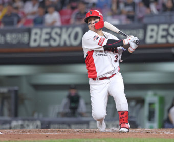 오피셜 KBO 크보 FA 기아 고종욱 2년 5억 원 재계약 김선빈 롯데 기아 잔류 이적
