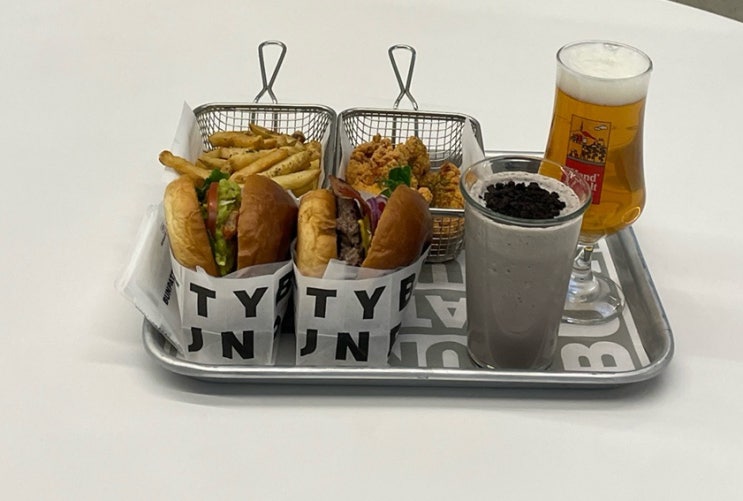  강릉 수제버거 맛집 드라이브 쓰루 주문 가능 저온숙성 비프 패티 번패티번 (BUN PATTY BUN)