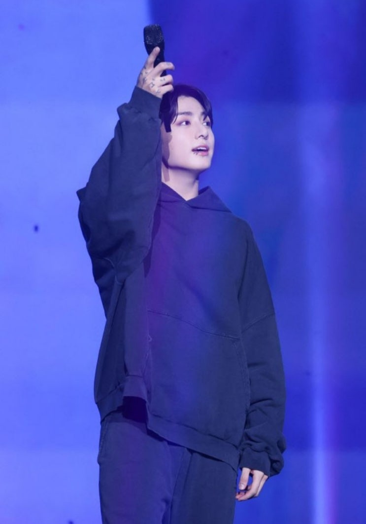 <연예가핫이슈> BTS 정국, 장충체육관에 떴다 <연예가핫이슈> BTS 정국, 장충체육관에 떴다