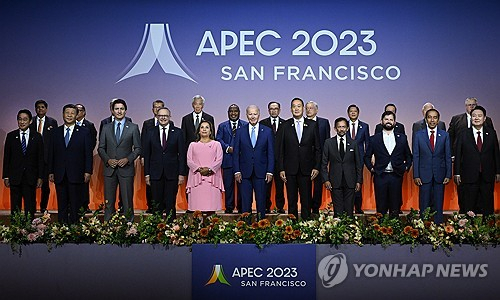  월 1회 외국나가는 윤석열, 과연 성과가 있나?