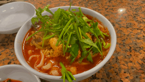  힙당동이 된 신당동 놀거리(하니칼국수/야시장 중앙시장/핍스마켓/충무아트센터/플랜비스튜디오)