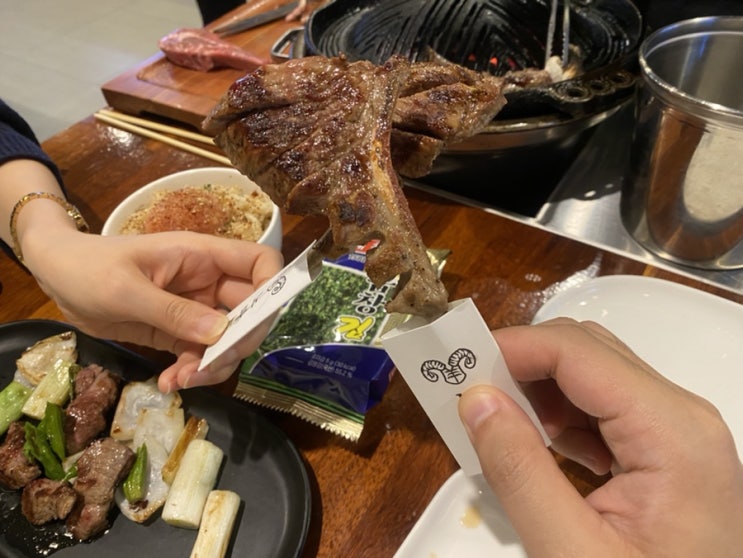 대전 봉명동 맛집 직접 구워주는 숯불 양갈비 노마드