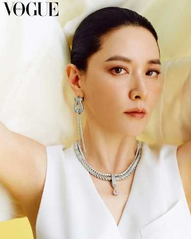 tvN 토일드라마 마에스트라로 돌아온 <b>이영애</b>의 보그<b>화보</b>, 명품... 