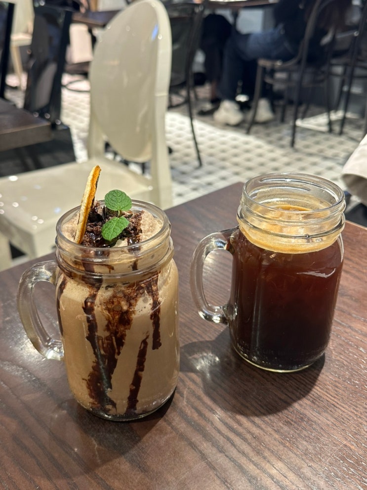  명동놀거리 롯데백화점본점 티라펠리체 티라미수 맛집 카페