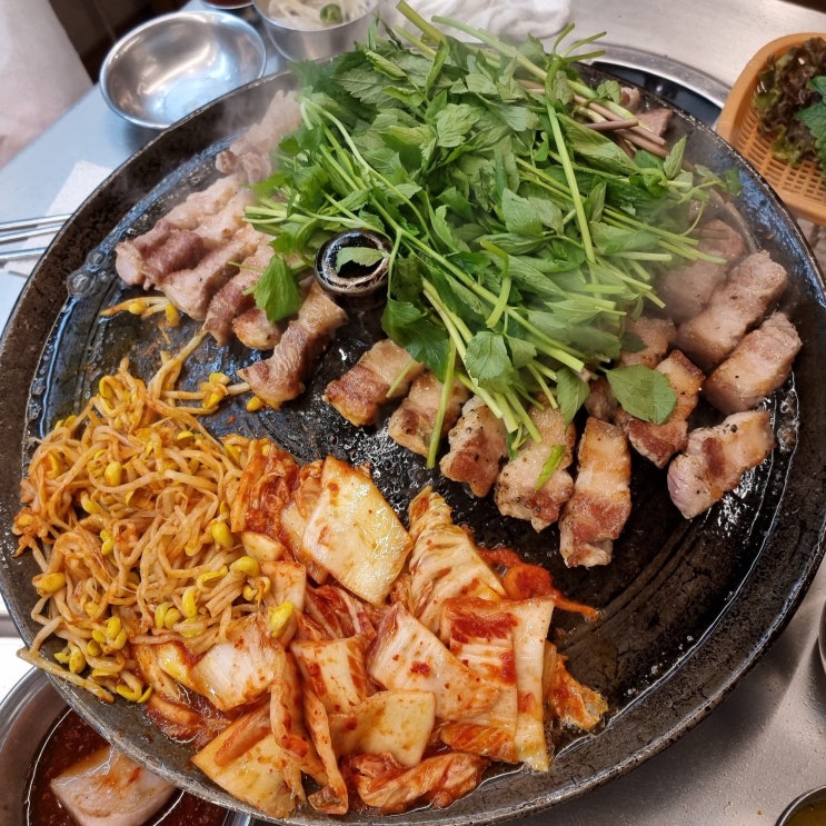  인천 계산동 삼겹살 맛집 목구멍 미나리 삼겹살 착한 가격에 친절함과 서비스 강추!