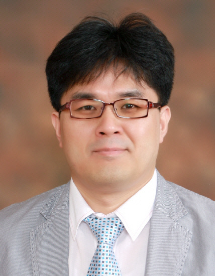 조선대 병원 신경외과 김석원 화제의 인물 마르퀴즈 평생공로상 조선대 병원 신경외과 김석원 화제의 인물 마르퀴즈 평생공로상
