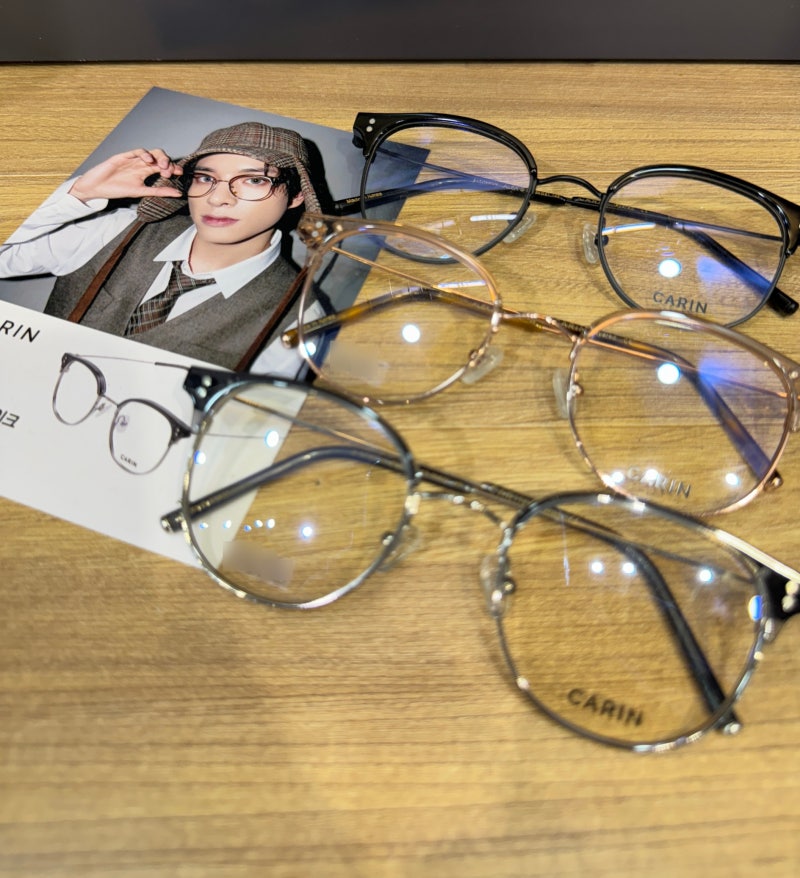ALEX S: ENHYPEN Jake's Ultra-Light Titanium Half-Rim Glasses at Sajik-dong Carin Eyewear
