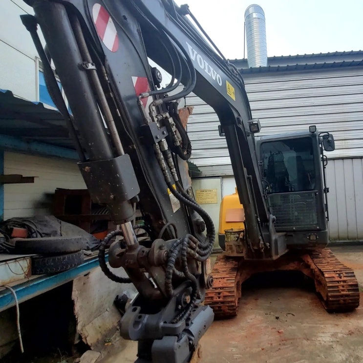 볼보 EC60E 2020년식 4300만원 판매합니다. 볼보 EC60E 2020년식 4300만원 판매합니다.