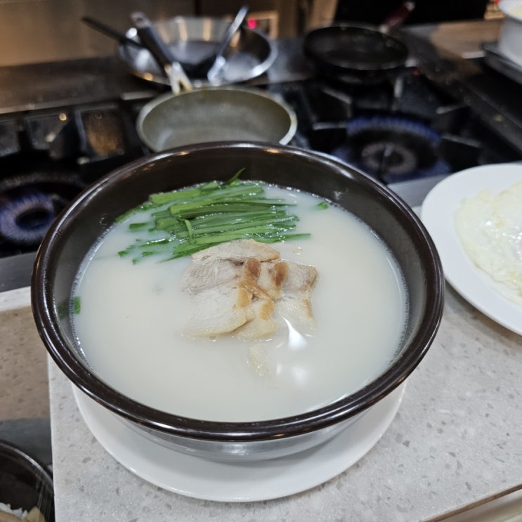 [부산 여행] 라마다 앙코르 바이 윈덤 부산 해운대 호텔(조식편) 맛있는 돼지국밥이 나오는 조식 뷔페